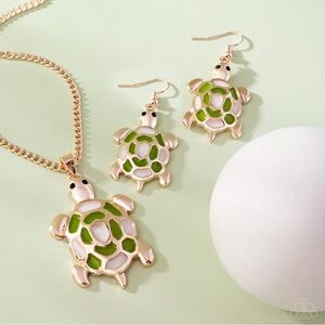 Elegant RoseGold and Green Turtle Jewelry Set